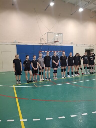 Поздравлям волейбольную команду девочек с победой в Спартакиаде